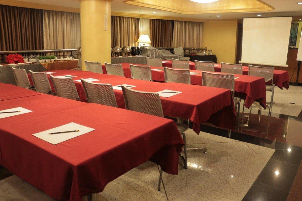Prince Plaza II Condotel Макати Экстерьер фото