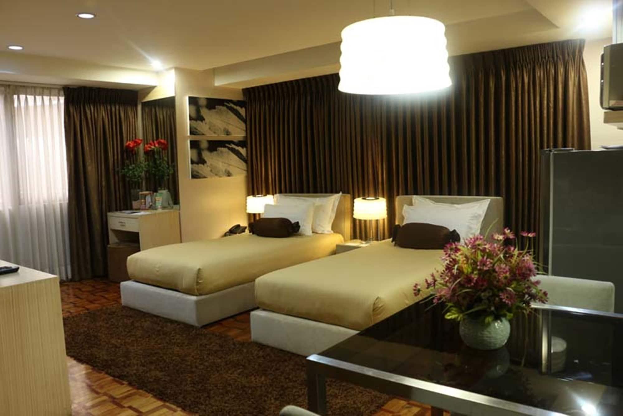 Prince Plaza II Condotel Макати Экстерьер фото