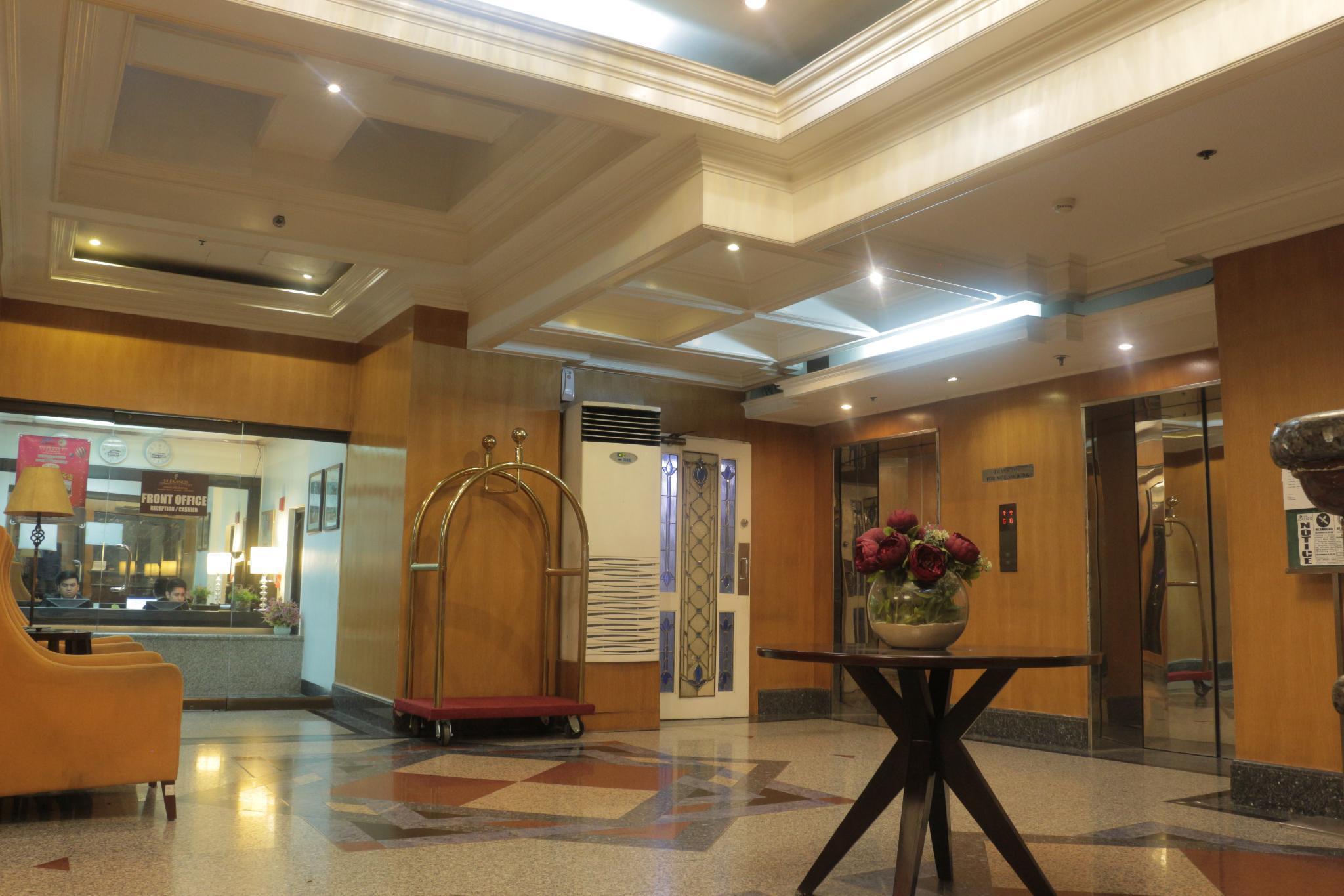 Prince Plaza II Condotel Макати Экстерьер фото