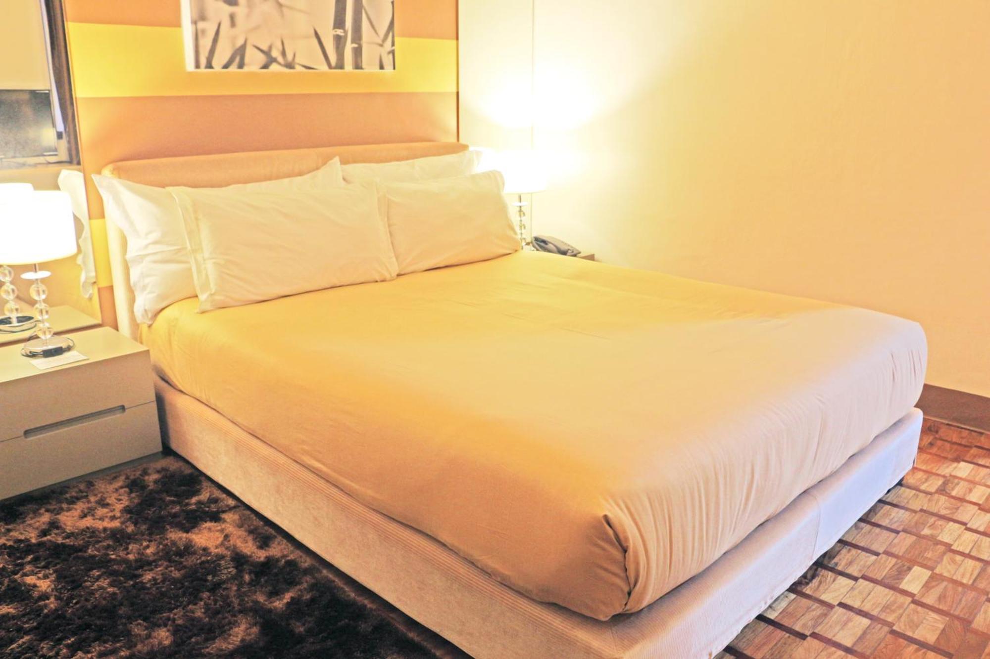 Prince Plaza II Condotel Макати Экстерьер фото