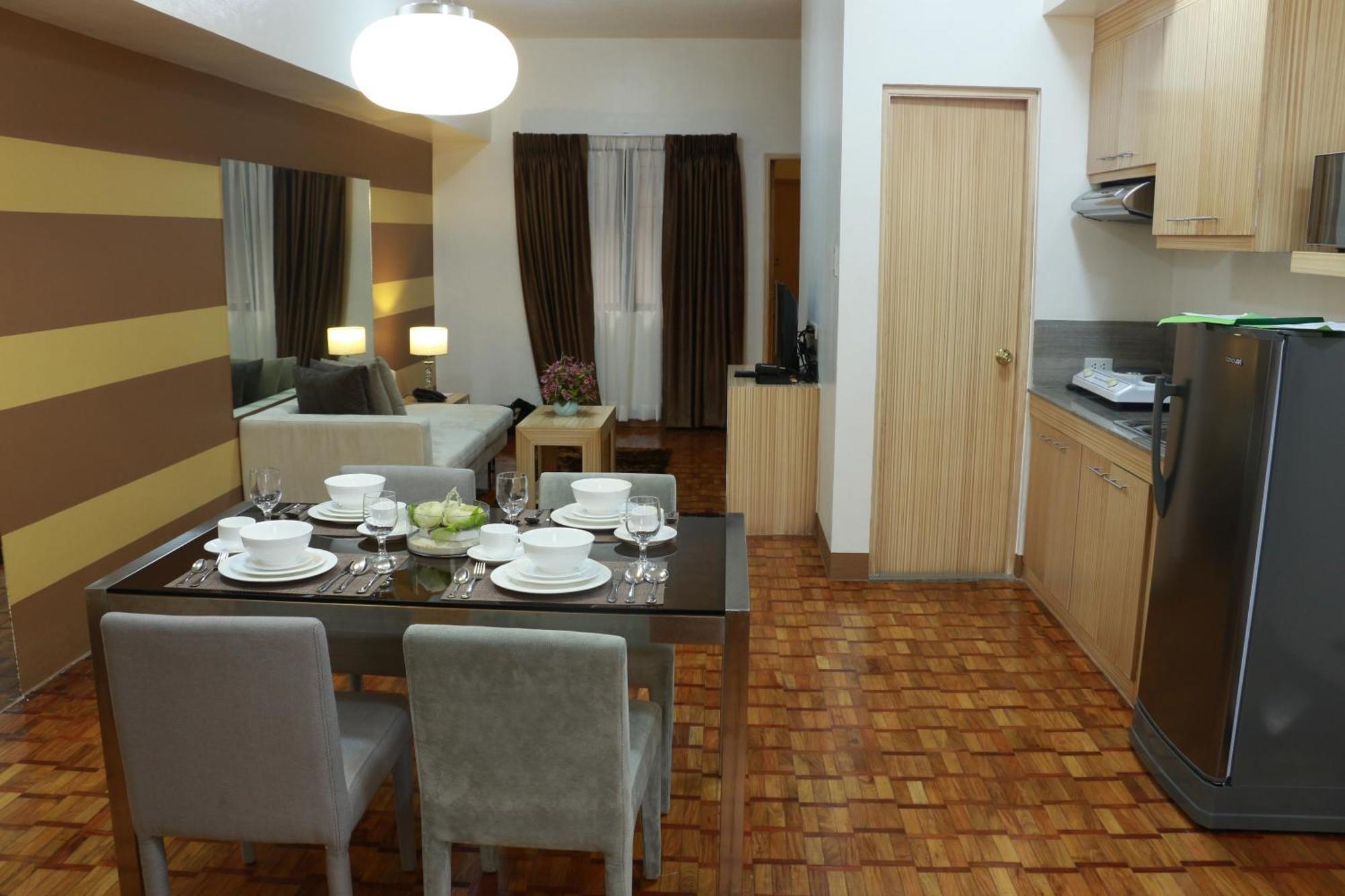 Prince Plaza II Condotel Макати Экстерьер фото