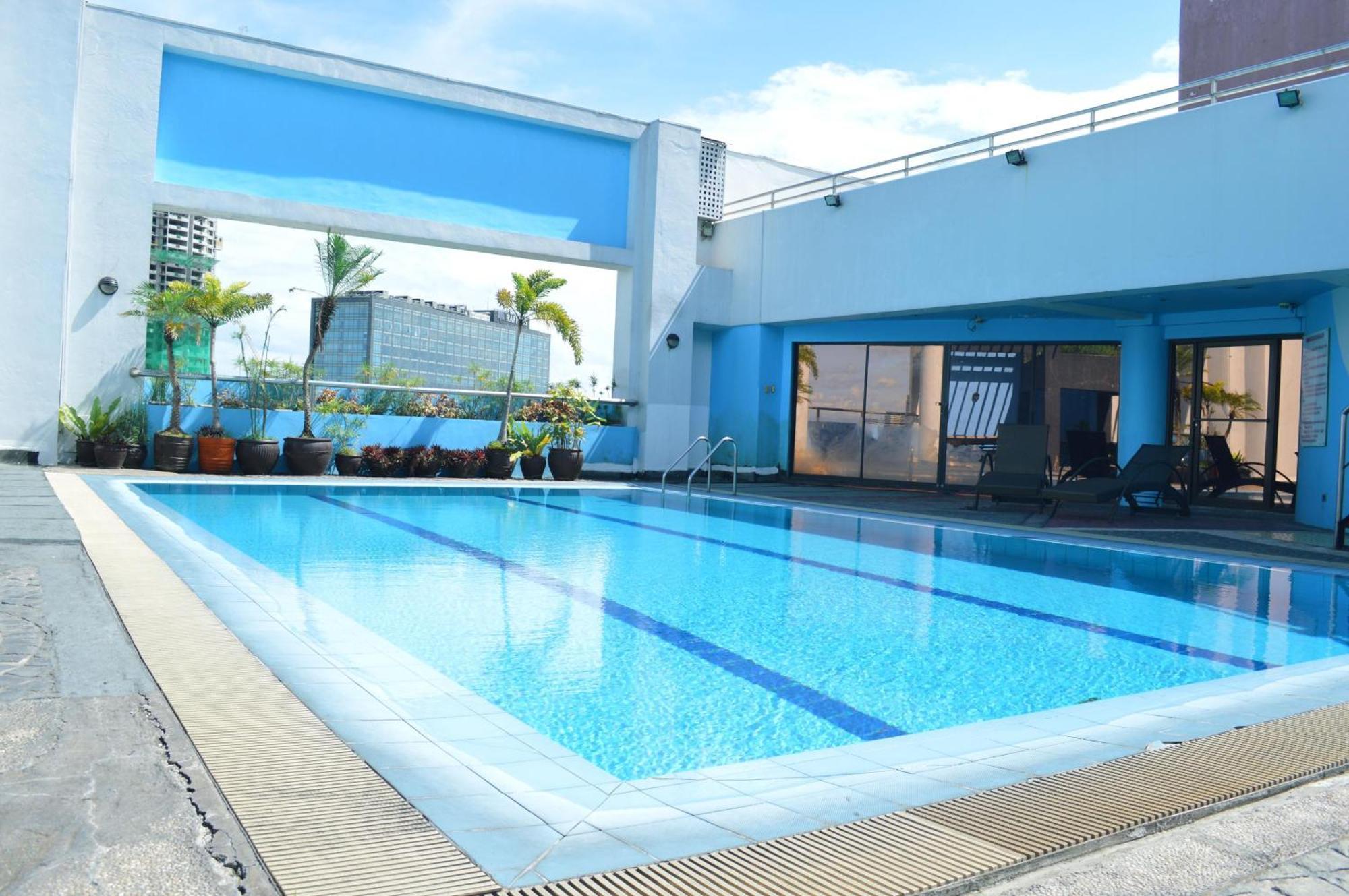 Prince Plaza II Condotel Макати Экстерьер фото